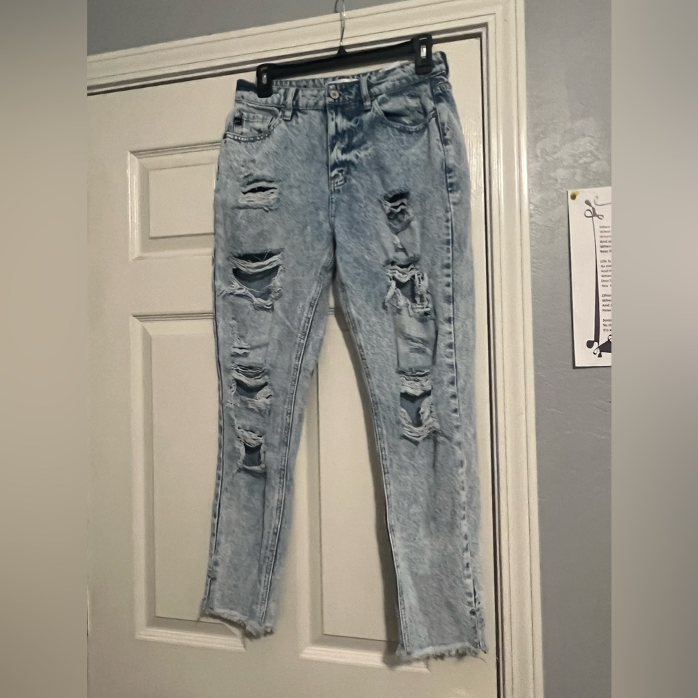 High waisted jeans with holes- size 5/26